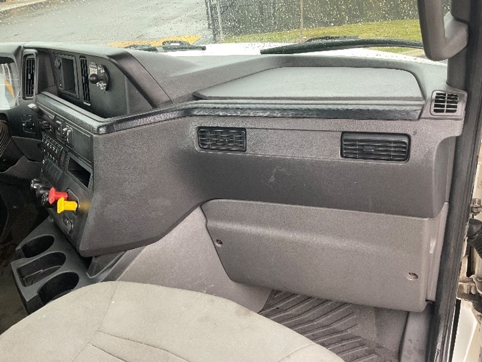 Day Cab Tractor-Heavy Duty Tractors-International-2019-LT625-Akron-OH-477,312\n\t\tmiles-$ 21,750 - Image 13