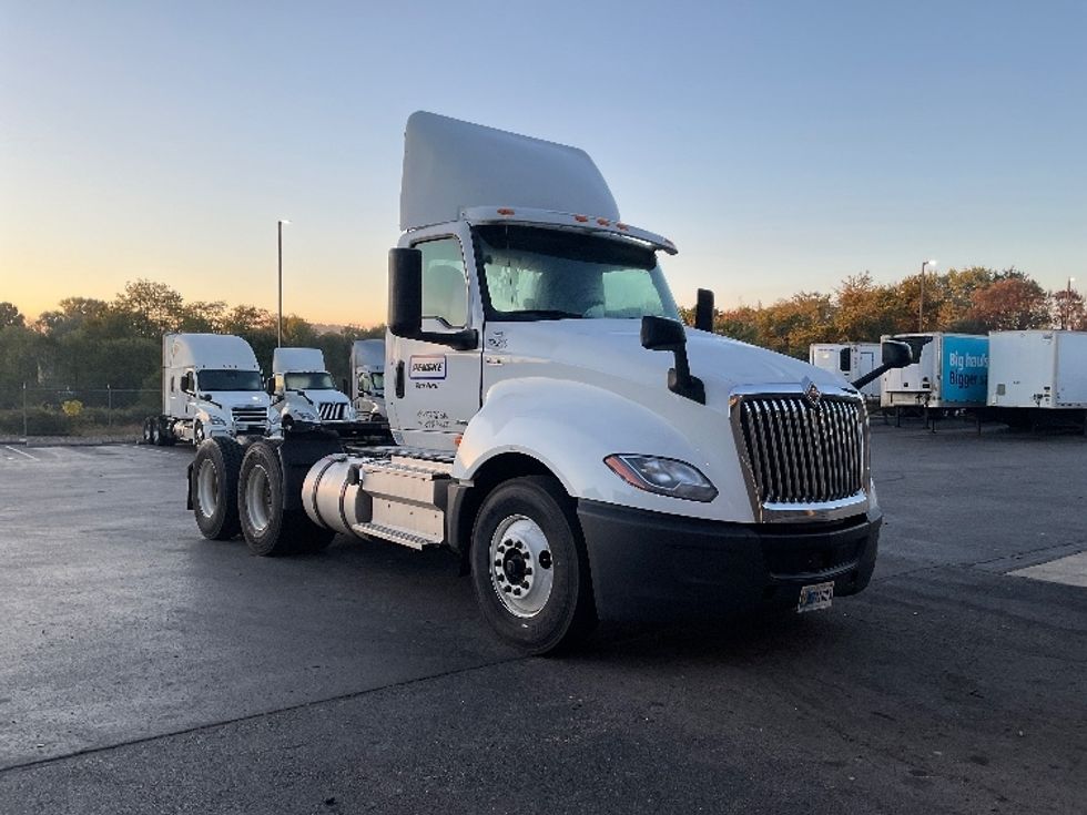 Day Cab Tractor-Heavy Duty Tractors-International-2019-LT625-Akron-OH-548,989\n\t\tmiles-$ 22,250 - Image 1
