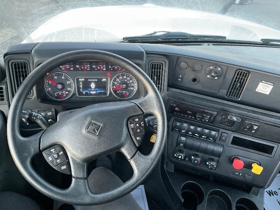 Day Cab Tractor-Heavy Duty Tractors-International-2019-LT625-Akron-OH-548,989\n\t\tmiles-$ 22,250 - Image 11