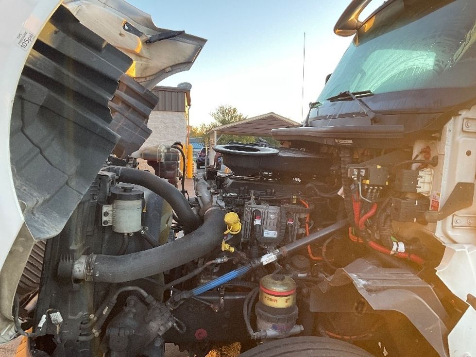 Day Cab Tractor-Heavy Duty Tractors-International-2019-LT625-Akron-OH-548,989\n\t\tmiles-$ 22,250 - Image 16