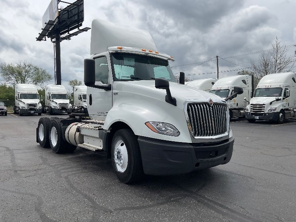Day Cab Tractor-Heavy Duty Tractors-International-2019-LT625-Akron-OH-567,173\n\t\tmiles-$ 22,750 - Image 1