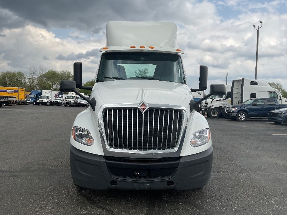 Day Cab Tractor-Heavy Duty Tractors-International-2019-LT625-Akron-OH-567,173\n\t\tmiles-$ 22,750 - Image 2