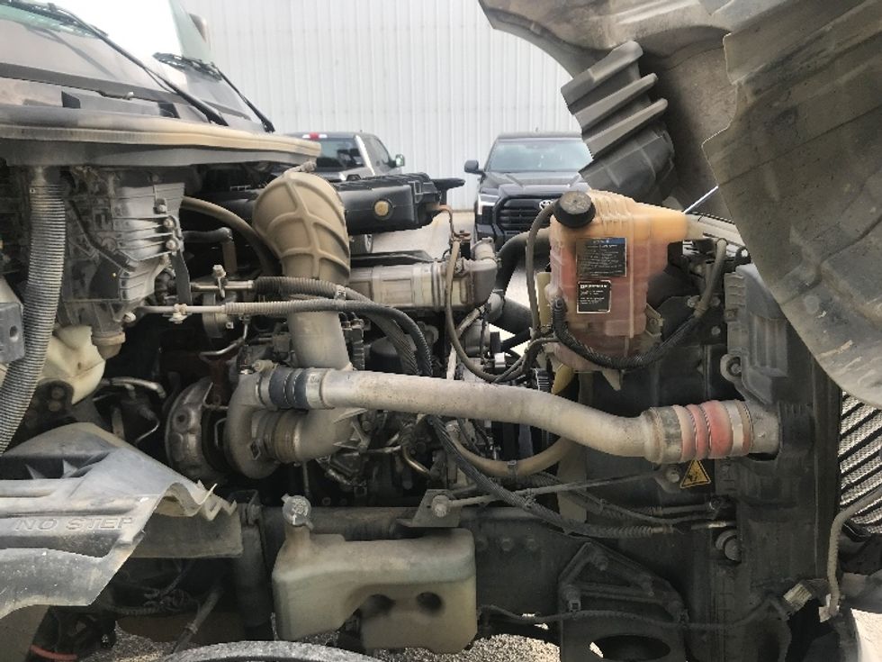 Day Cab Tractor-Heavy Duty Tractors-International-2019-LT625-Albany-GA-301,898\n\t\tmiles-$ 26,500 - Image 15