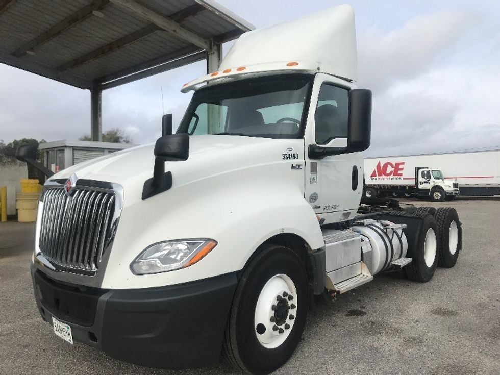 Day Cab Tractor-Heavy Duty Tractors-International-2019-LT625-Albany-GA-301,898\n\t\tmiles-$ 26,500 - Image 3