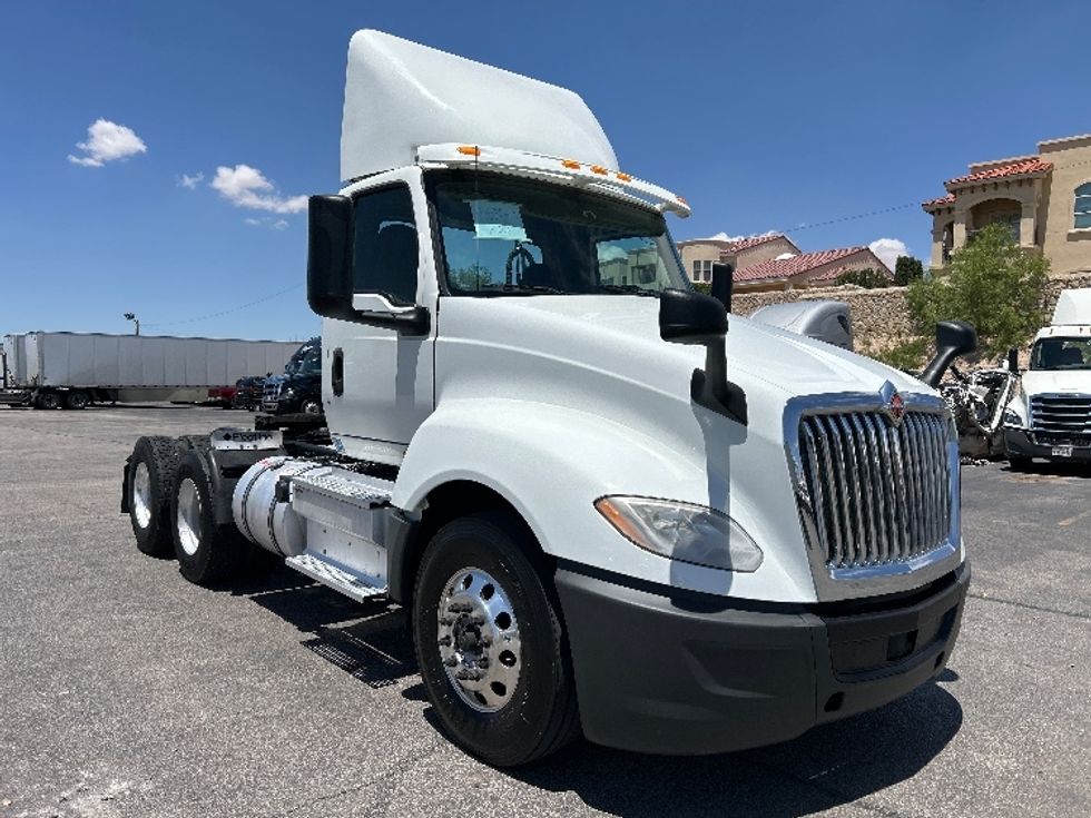 Day Cab Tractor-Heavy Duty Tractors-International-2019-LT625-Albuquerque-NM-429,508\n\t\tmiles-$ 26,750 - Image 1