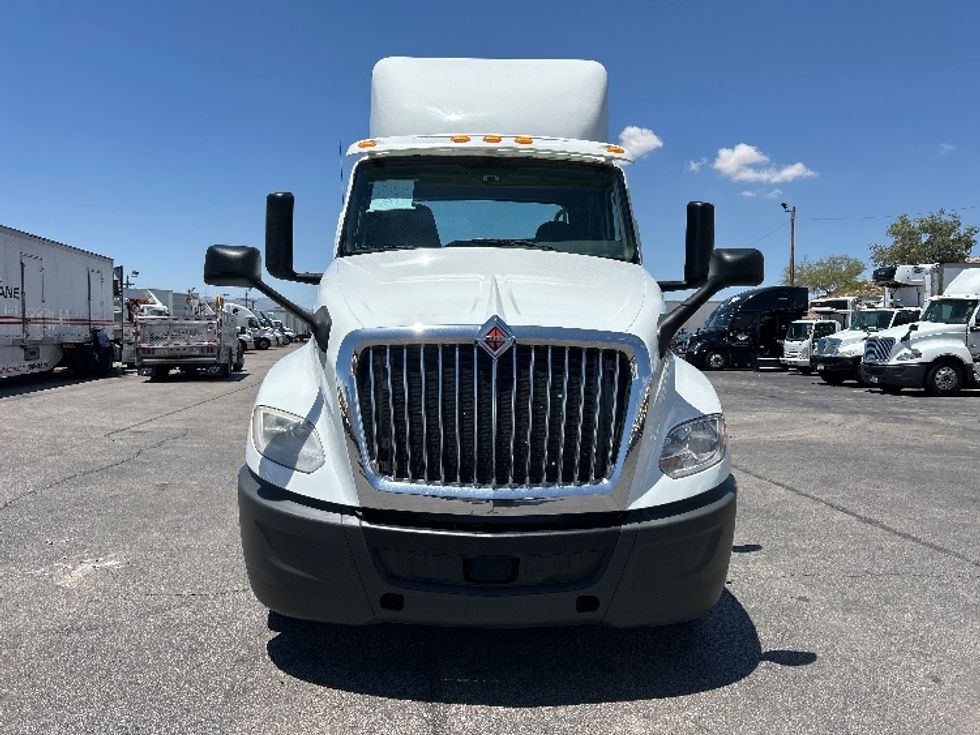 Day Cab Tractor-Heavy Duty Tractors-International-2019-LT625-Albuquerque-NM-429,508\n\t\tmiles-$ 26,750 - Image 2