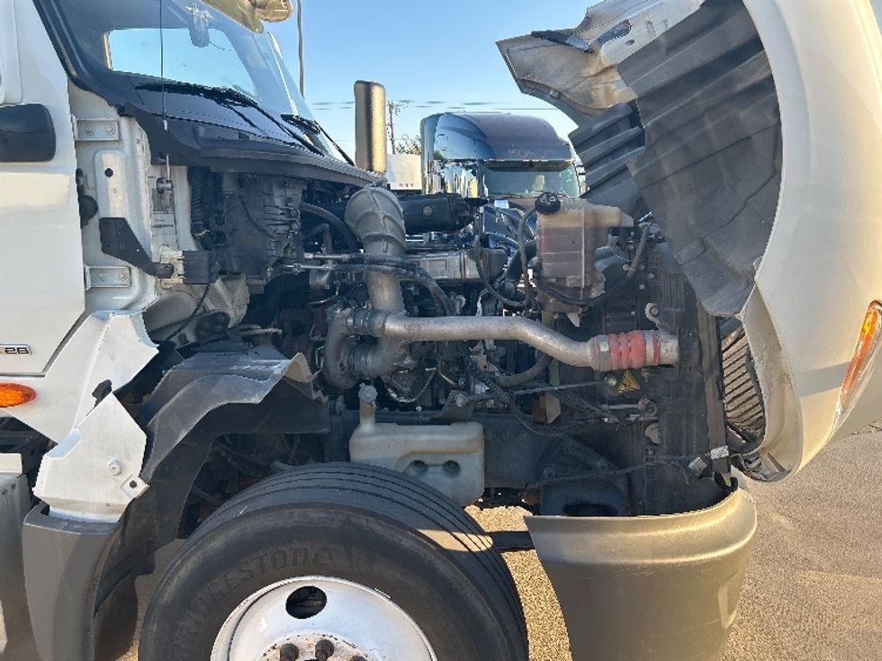 Day Cab Tractor-Heavy Duty Tractors-International-2019-LT625-Arlington-TX-258,966\n\t\tmiles-$ 29,750 - Image 15