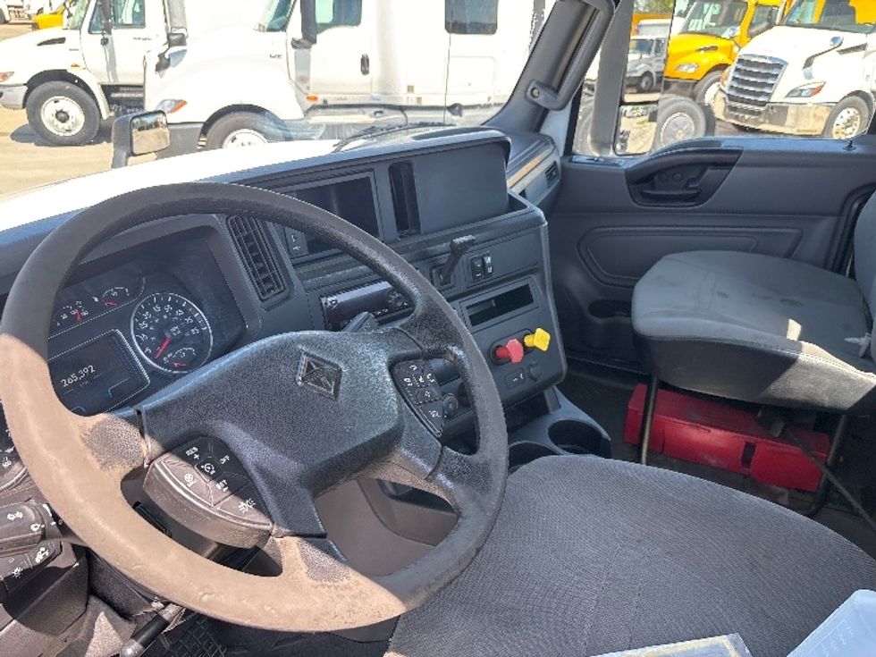 Day Cab Tractor-Heavy Duty Tractors-International-2019-LT625-Arlington-TX-266,189\n\t\tmiles-$ 28,000 - Image 10