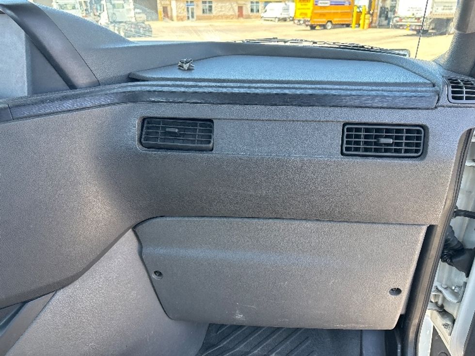 Day Cab Tractor-Heavy Duty Tractors-International-2019-LT625-Arlington-TX-266,189\n\t\tmiles-$ 28,000 - Image 13