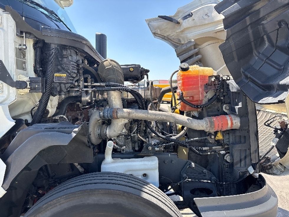 Day Cab Tractor-Heavy Duty Tractors-International-2019-LT625-Arlington-TX-266,189\n\t\tmiles-$ 28,000 - Image 15