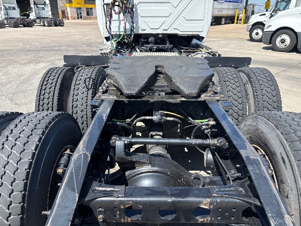 Day Cab Tractor-Heavy Duty Tractors-International-2019-LT625-Arlington-TX-266,189\n\t\tmiles-$ 28,000 - Image 6