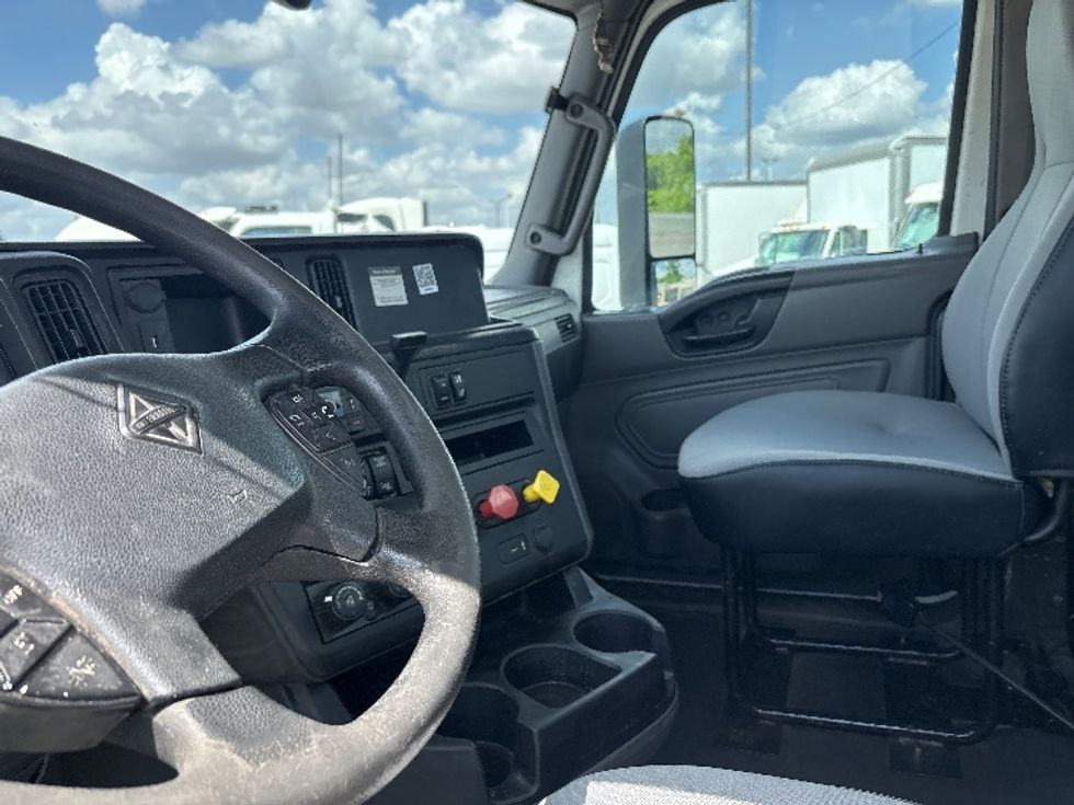 Day Cab Tractor-Heavy Duty Tractors-International-2019-LT625-Arlington-TX-281,904\n\t\tmiles-$ 26,750 - Image 10