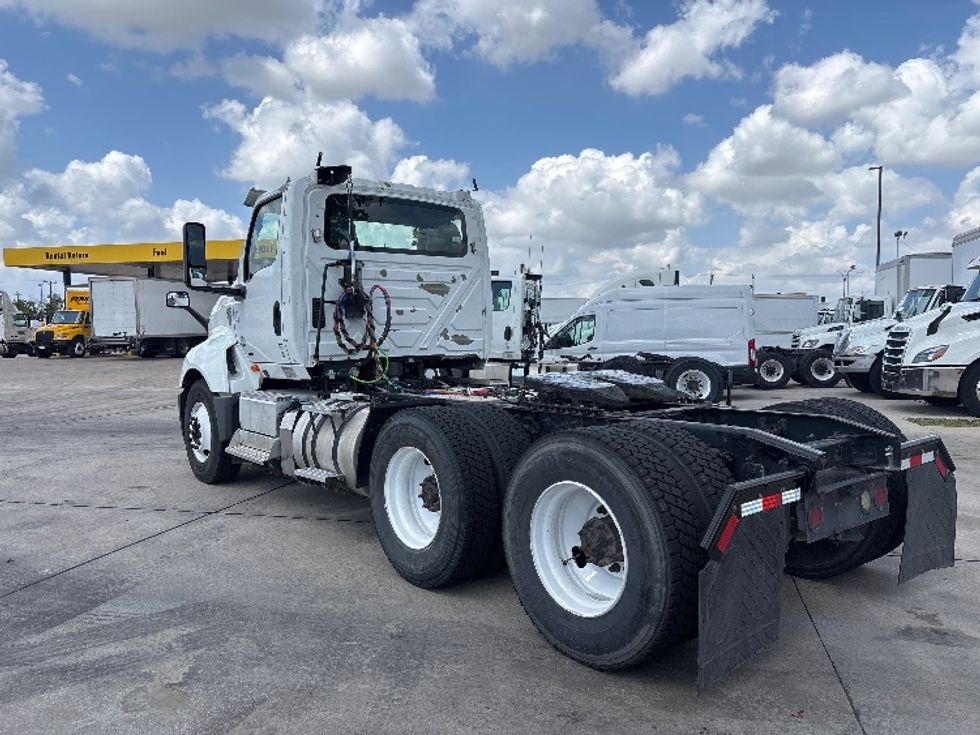 Day Cab Tractor-Heavy Duty Tractors-International-2019-LT625-Arlington-TX-281,904\n\t\tmiles-$ 26,750 - Image 5
