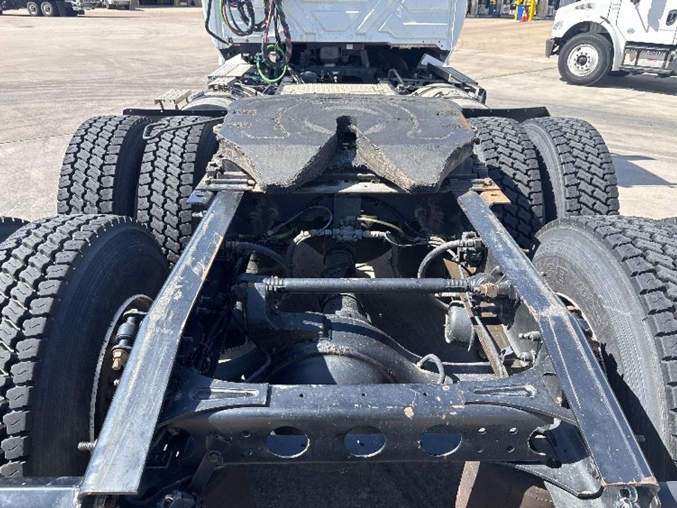 Day Cab Tractor-Heavy Duty Tractors-International-2019-LT625-Arlington-TX-293,639\n\t\tmiles-$ 26,750 - Image 6