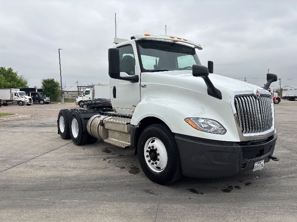 Day Cab Tractor-Heavy Duty Tractors-International-2019-LT625-Arlington-TX-460,911\n\t\tmiles-$ 22,250 - Image 1