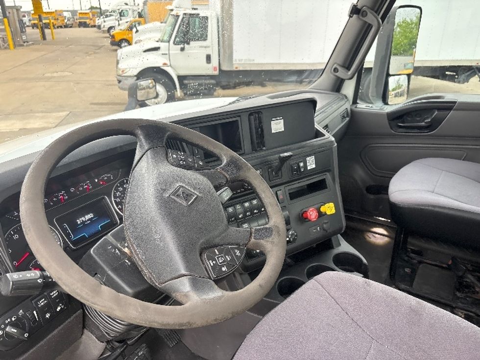 Day Cab Tractor-Heavy Duty Tractors-International-2019-LT625-Arlington-TX-460,911\n\t\tmiles-$ 22,250 - Image 10
