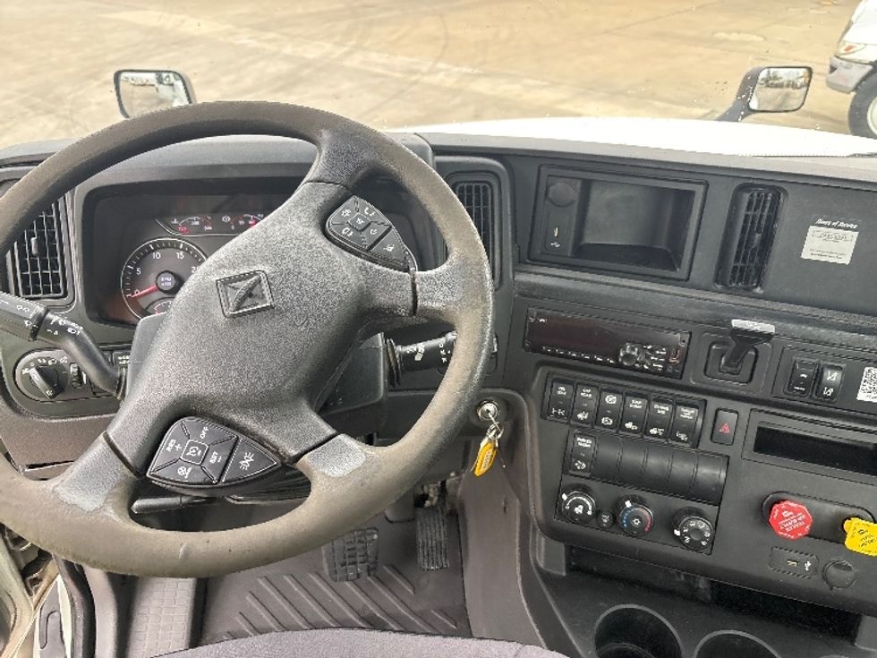 Day Cab Tractor-Heavy Duty Tractors-International-2019-LT625-Arlington-TX-460,911\n\t\tmiles-$ 22,250 - Image 11