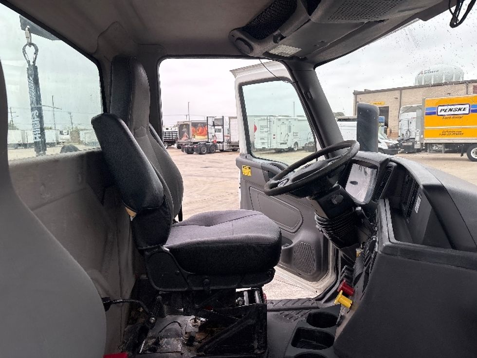 Day Cab Tractor-Heavy Duty Tractors-International-2019-LT625-Arlington-TX-460,911\n\t\tmiles-$ 22,250 - Image 14