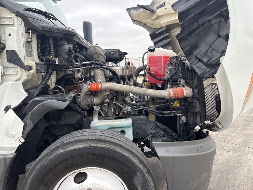 Day Cab Tractor-Heavy Duty Tractors-International-2019-LT625-Arlington-TX-460,911\n\t\tmiles-$ 22,250 - Image 15