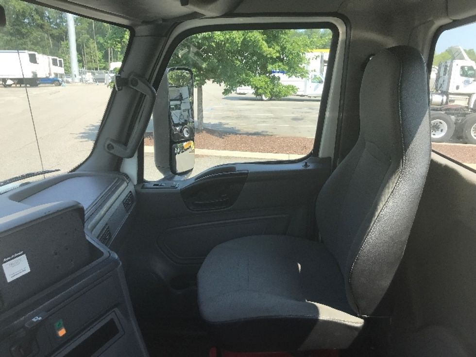 Day Cab Tractor-Heavy Duty Tractors-International-2019-LT625-Ashland-VA-260,157\n\t\tmiles-$ 31,250 - Image 11