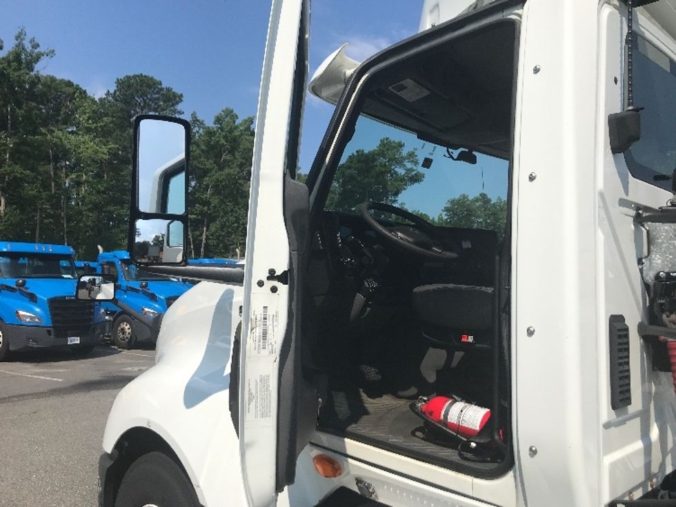 Day Cab Tractor-Heavy Duty Tractors-International-2019-LT625-Ashland-VA-260,157\n\t\tmiles-$ 31,250 - Image 9