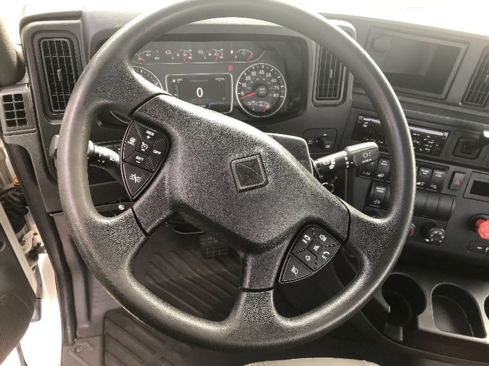 Day Cab Tractor-Heavy Duty Tractors-International-2019-LT625-Ashland-VA-310,578\n\t\tmiles-$ 31,000 - Image 10