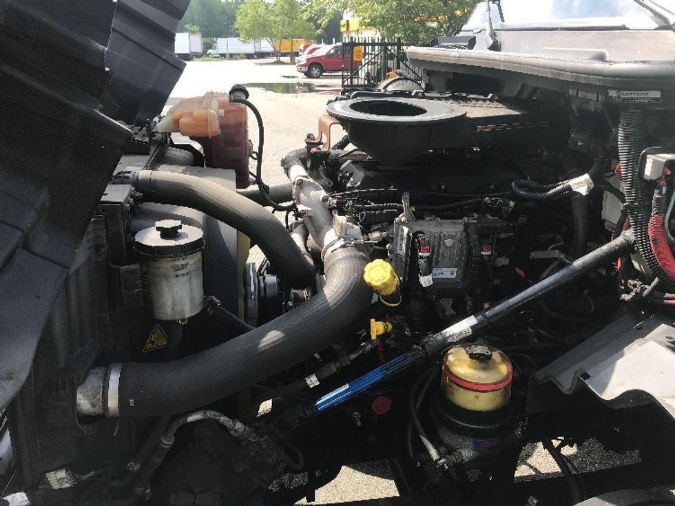 Day Cab Tractor-Heavy Duty Tractors-International-2019-LT625-Ashland-VA-310,578\n\t\tmiles-$ 31,000 - Image 15