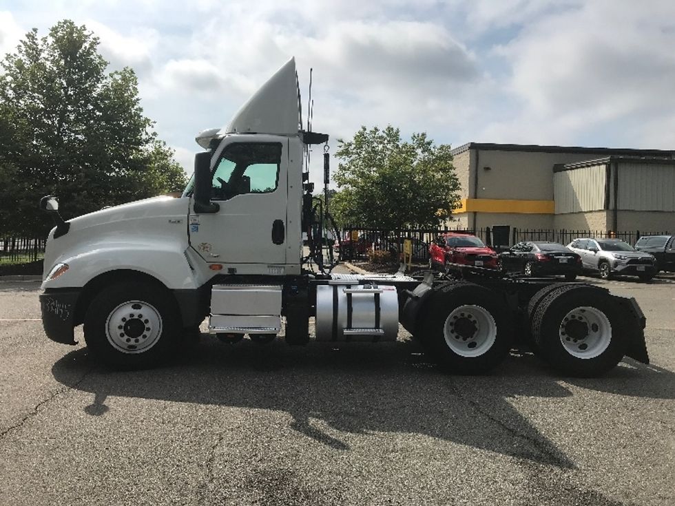 Day Cab Tractor-Heavy Duty Tractors-International-2019-LT625-Ashland-VA-310,578\n\t\tmiles-$ 31,000 - Image 4