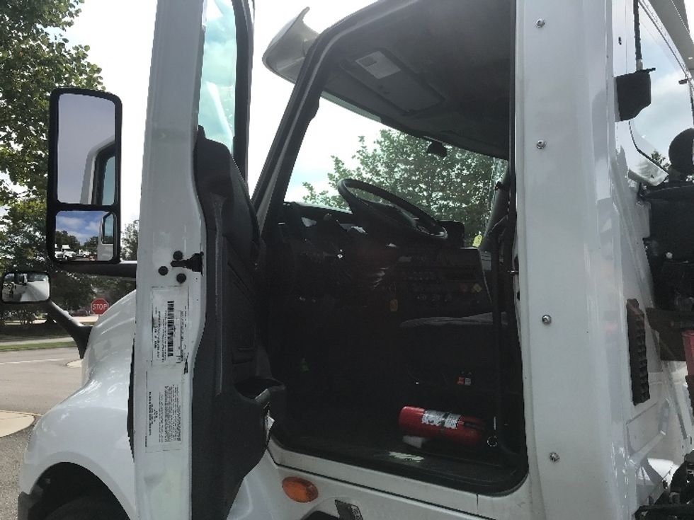Day Cab Tractor-Heavy Duty Tractors-International-2019-LT625-Ashland-VA-310,578\n\t\tmiles-$ 31,000 - Image 8