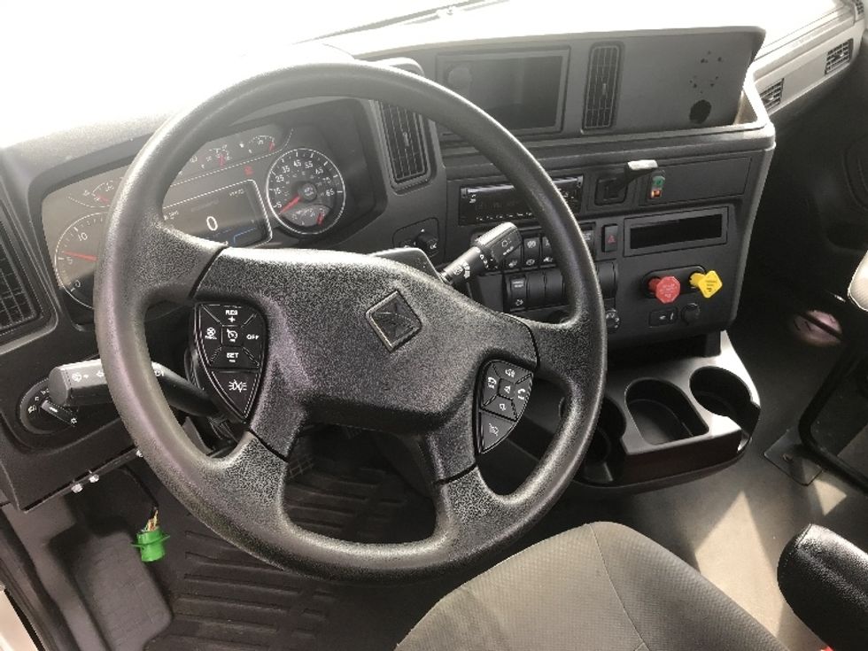 Day Cab Tractor-Heavy Duty Tractors-International-2019-LT625-Ashland-VA-310,578\n\t\tmiles-$ 31,000 - Image 9