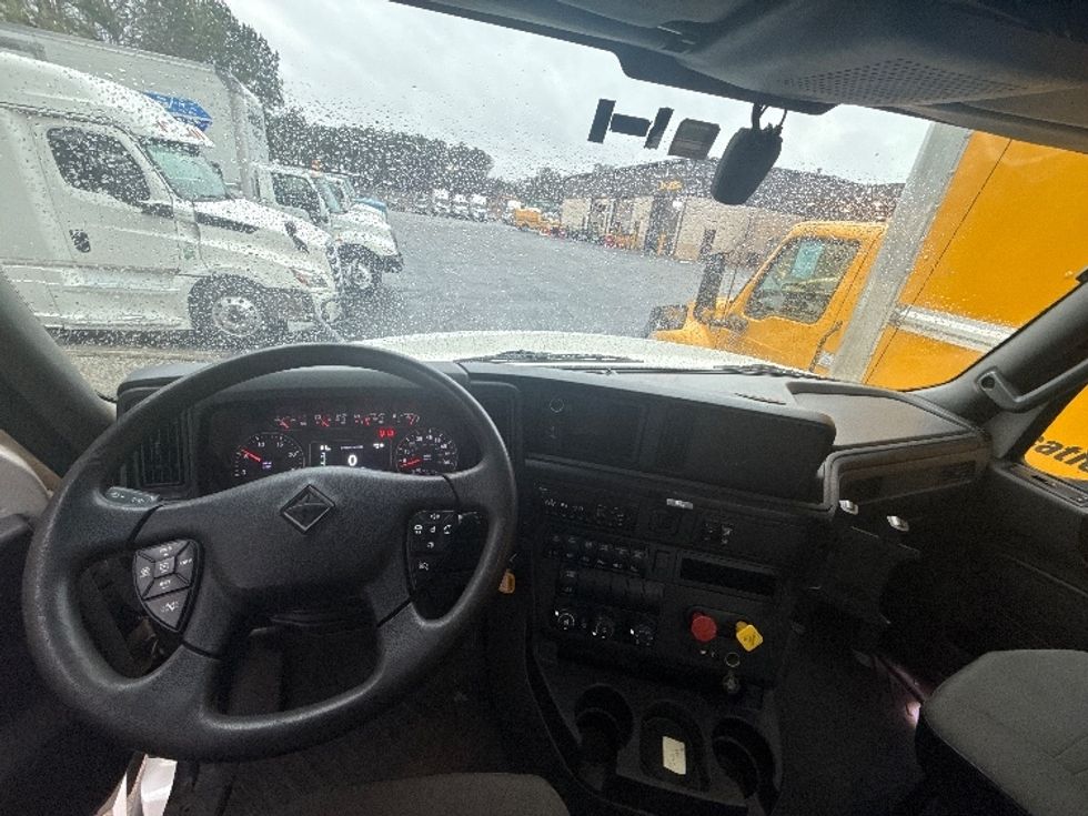 Day Cab Tractor-Heavy Duty Tractors-International-2019-LT625-Atlanta (Forest Park)-GA-309,932\n\t\tmiles-$ 25,750 - Image 10