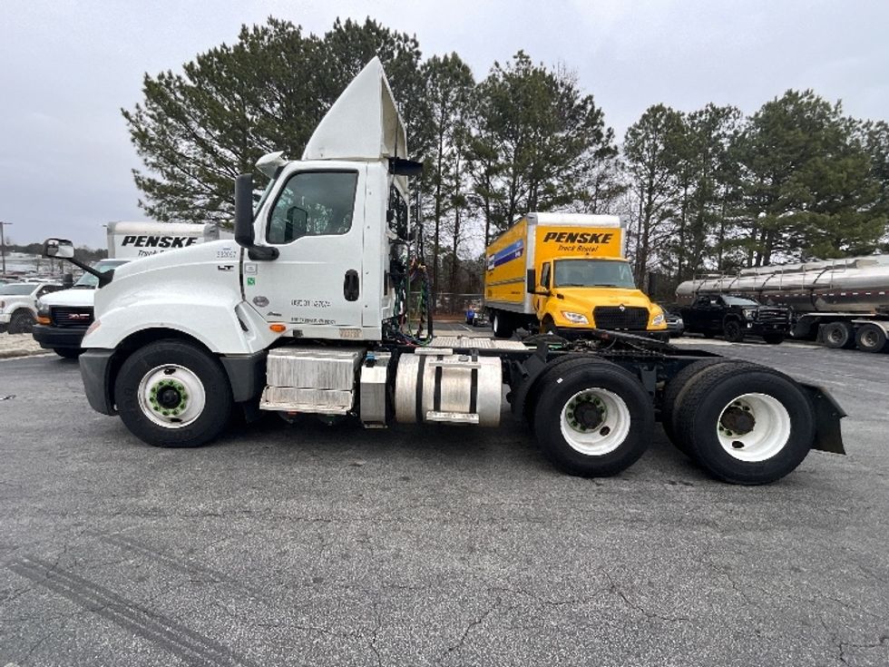 Day Cab Tractor-Heavy Duty Tractors-International-2019-LT625-Atlanta (Forest Park)-GA-309,932\n\t\tmiles-$ 25,750 - Image 4