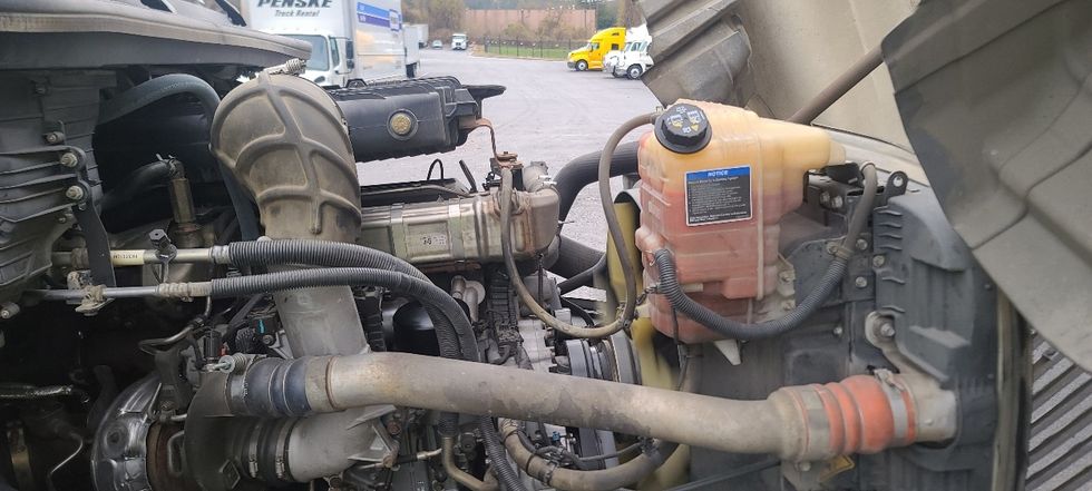 Day Cab Tractor-Heavy Duty Tractors-International-2019-LT625-Atlanta-GA-359,655\n\t\tmiles-$ 29,000 - Image 15