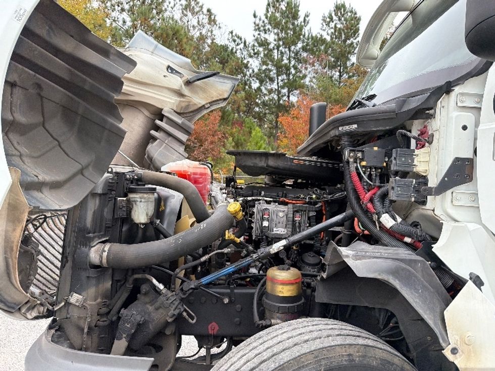 Day Cab Tractor-Heavy Duty Tractors-International-2019-LT625-Atlanta-GA-439,205\n\t\tmiles-$ 22,250 - Image 15