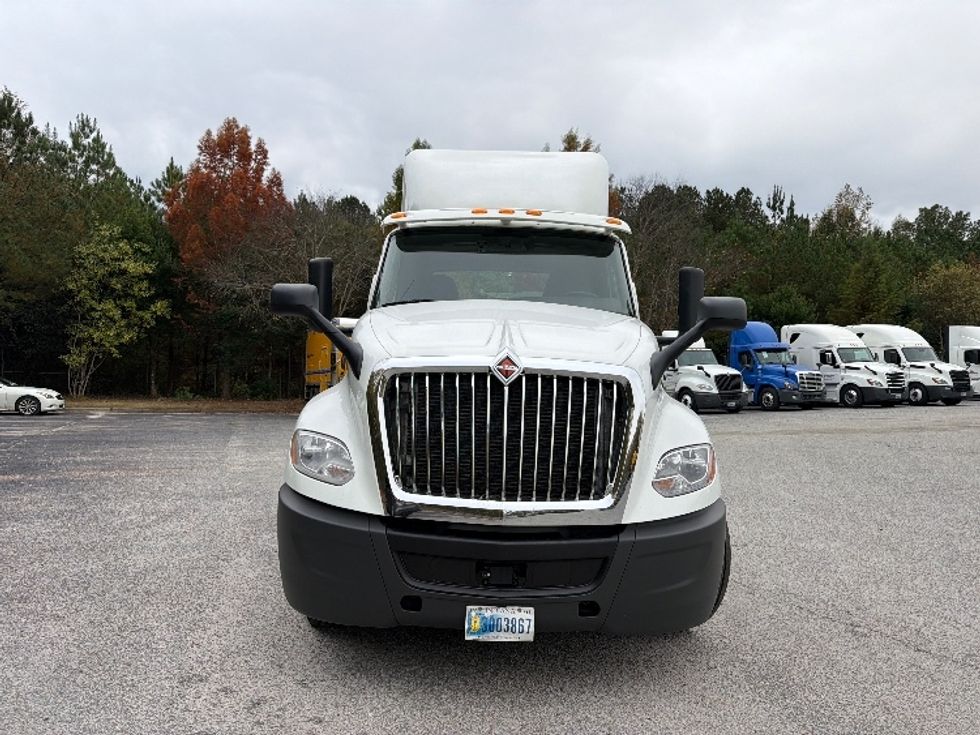 Day Cab Tractor-Heavy Duty Tractors-International-2019-LT625-Atlanta-GA-439,205\n\t\tmiles-$ 22,250 - Image 2