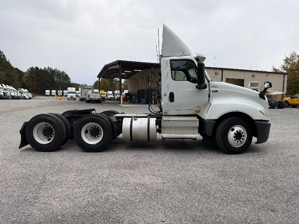 Day Cab Tractor-Heavy Duty Tractors-International-2019-LT625-Atlanta-GA-439,205\n\t\tmiles-$ 22,250 - Image 8