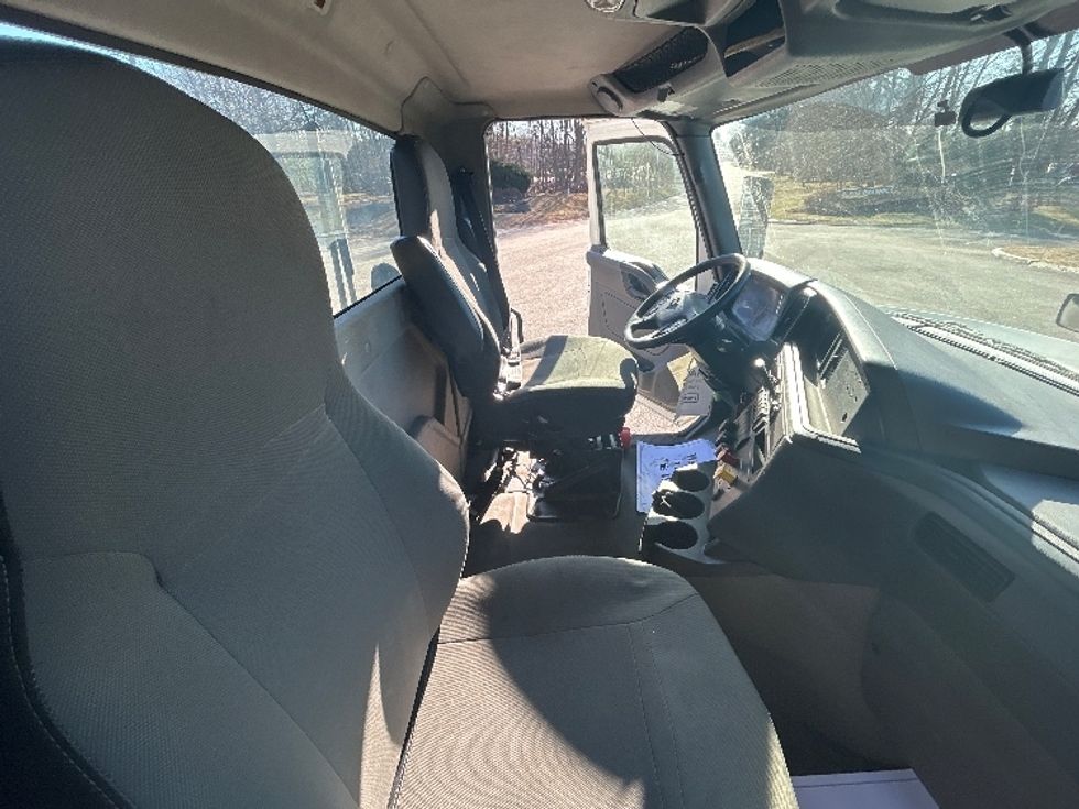 Day Cab Tractor-Heavy Duty Tractors-International-2019-LT625-Auburn-MA-476,192\n\t\tmiles-$ 22,250 - Image 14