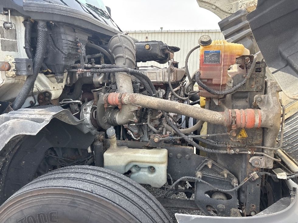 Day Cab Tractor-Heavy Duty Tractors-International-2019-LT625-Auburn-MA-476,192\n\t\tmiles-$ 22,250 - Image 16