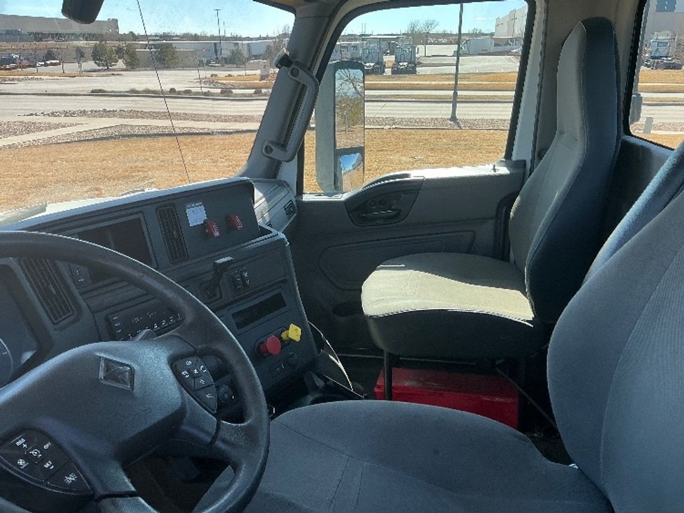 Day Cab Tractor-Heavy Duty Tractors-International-2019-LT625-Aurora-CO-258,091\n\t\tmiles-$ 34,500 - Image 10