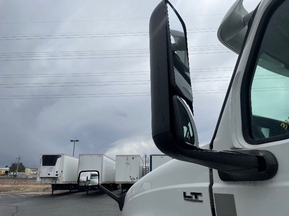 Day Cab Tractor-Heavy Duty Tractors-International-2019-LT625-Aurora-CO-94,473\n\t\tmiles-$ 33,000 - Image 17