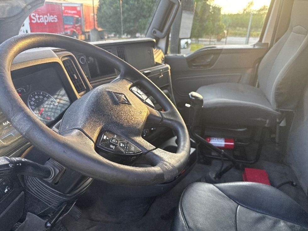 Day Cab Tractor-Heavy Duty Tractors-International-2019-LT625-Austin-TX-464,005\n\t\tmiles-$ 15,000 - Image 10