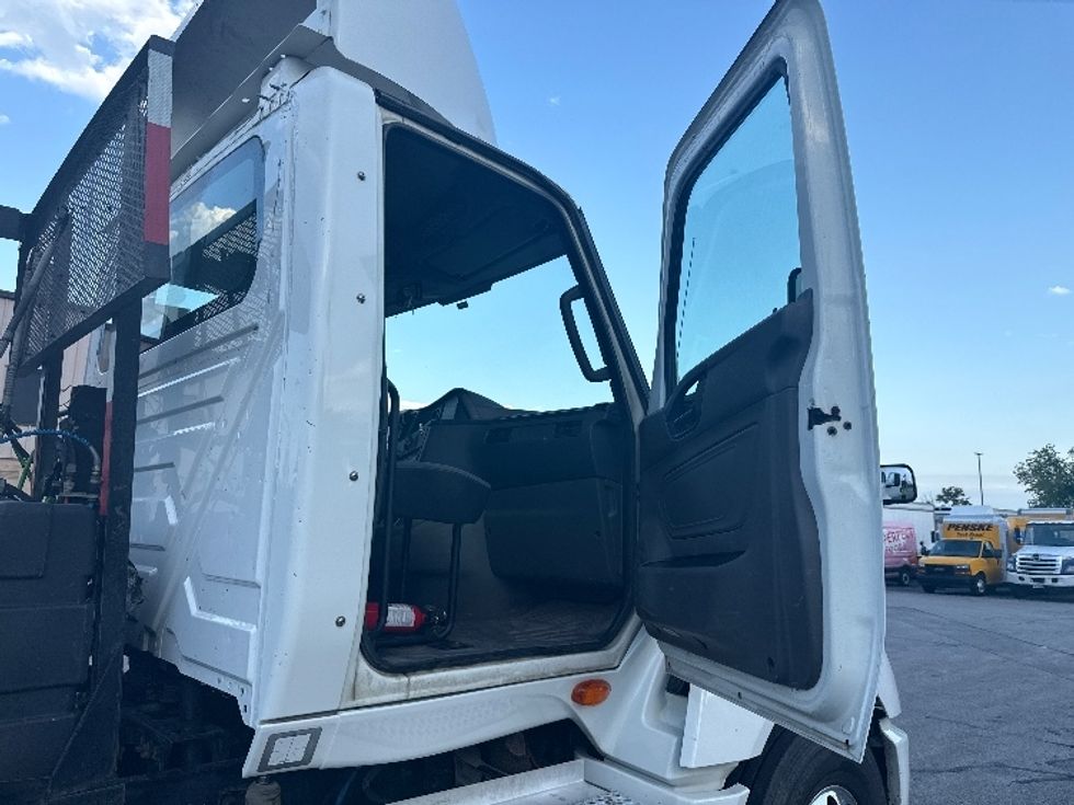 Day Cab Tractor-Heavy Duty Tractors-International-2019-LT625-Austin-TX-464,005\n\t\tmiles-$ 15,000 - Image 12