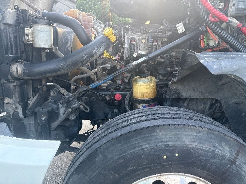 Day Cab Tractor-Heavy Duty Tractors-International-2019-LT625-Austin-TX-464,005\n\t\tmiles-$ 15,000 - Image 16