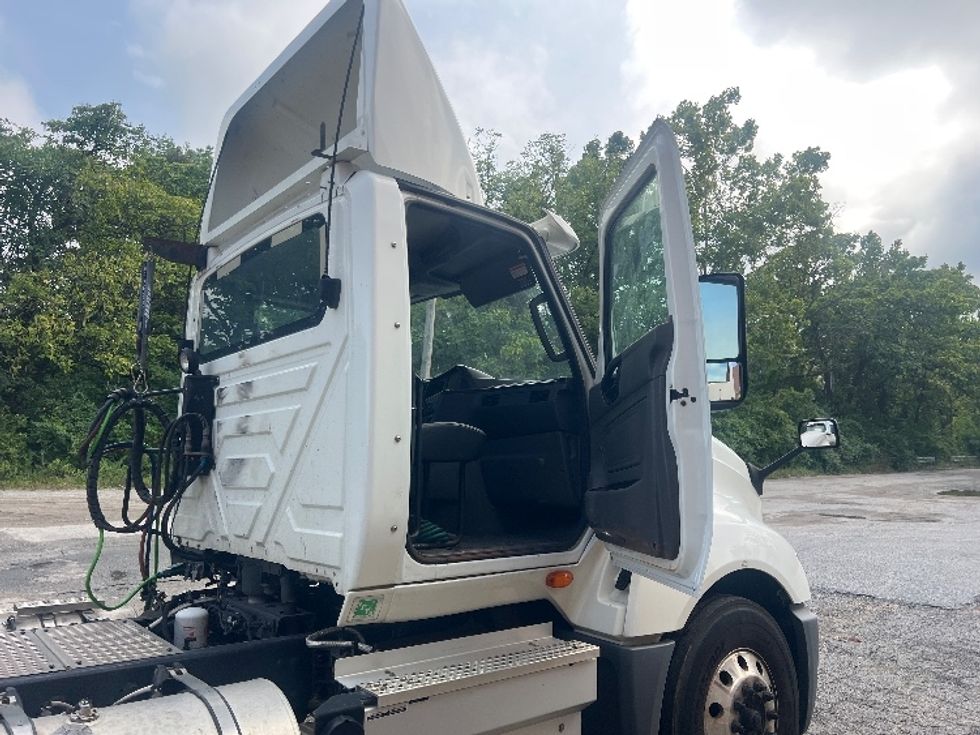 Day Cab Tractor-Heavy Duty Tractors-International-2019-LT625-Baltimore-MD-279,944\n\t\tmiles-$ 31,750 - Image 12