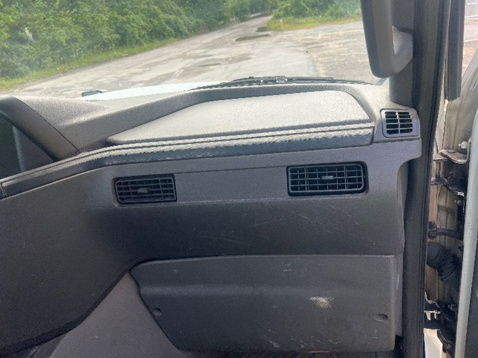 Day Cab Tractor-Heavy Duty Tractors-International-2019-LT625-Baltimore-MD-279,944\n\t\tmiles-$ 31,750 - Image 13