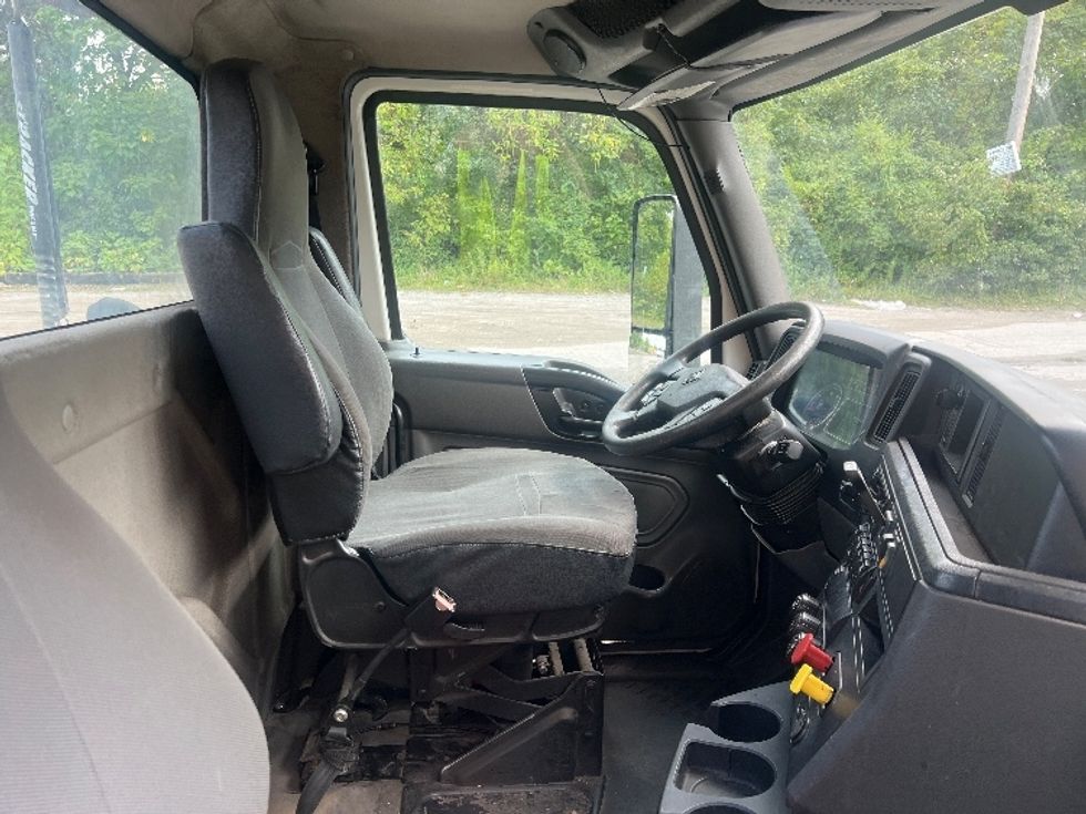 Day Cab Tractor-Heavy Duty Tractors-International-2019-LT625-Baltimore-MD-279,944\n\t\tmiles-$ 31,750 - Image 14
