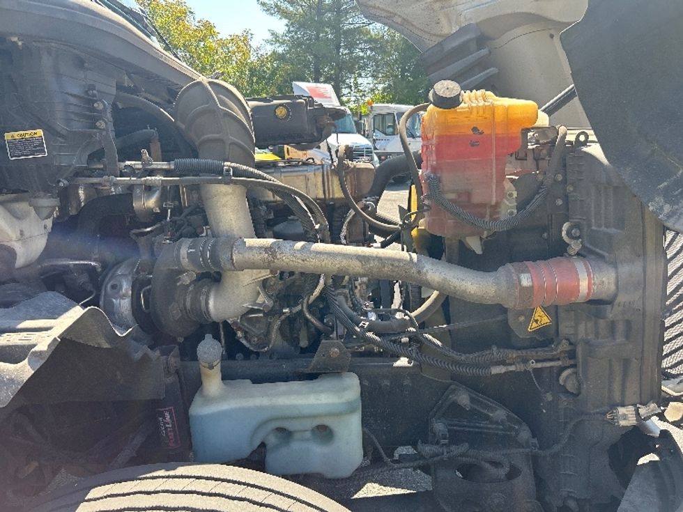 Day Cab Tractor-Heavy Duty Tractors-International-2019-LT625-Belcamp-MD-110,394\n\t\tmiles-$ 26,500 - Image 14
