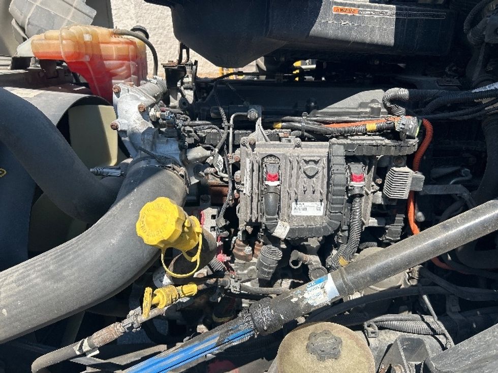 Day Cab Tractor-Heavy Duty Tractors-International-2019-LT625-Belcamp-MD-110,394\n\t\tmiles-$ 26,500 - Image 17