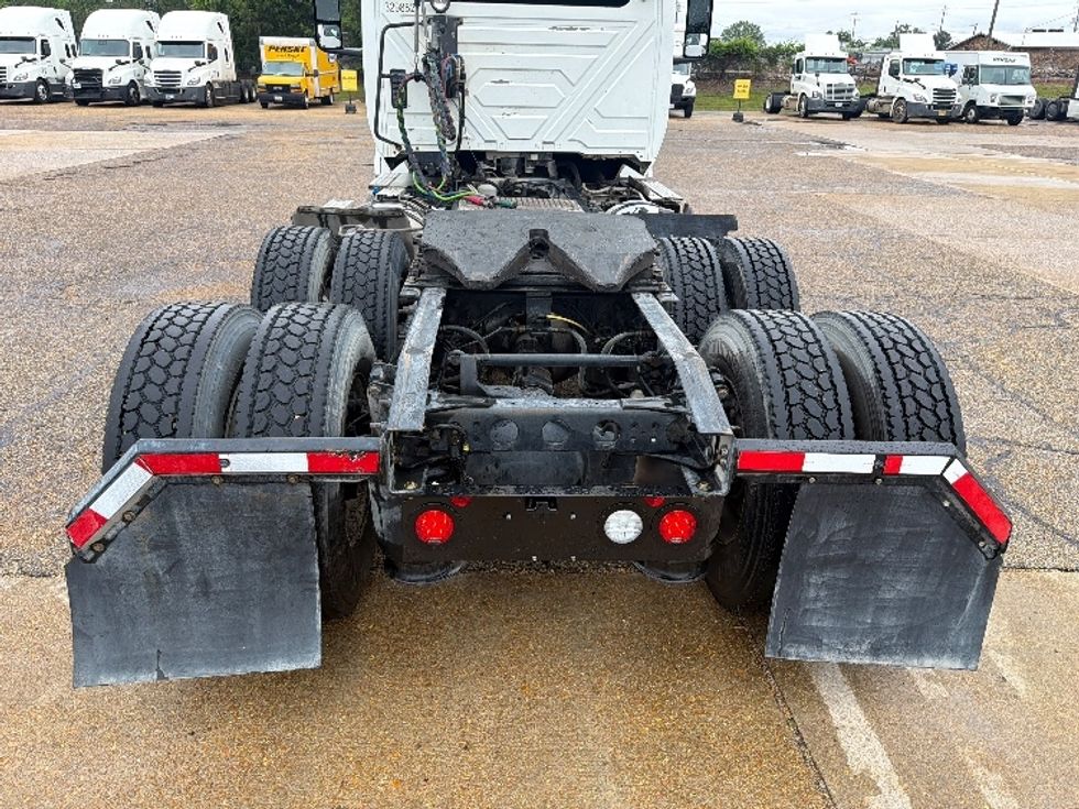 Day Cab Tractor-Heavy Duty Tractors-International-2019-LT625-Belden-MS-316,758\n\t\tmiles-$ 29,750 - Image 6