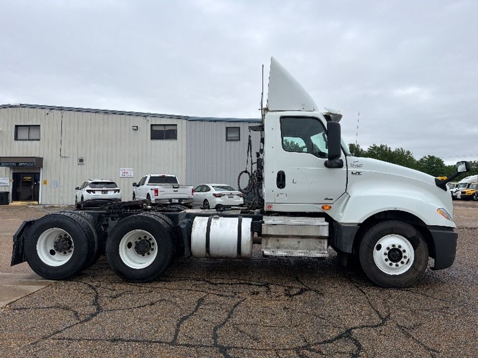 Day Cab Tractor-Heavy Duty Tractors-International-2019-LT625-Belden-MS-316,758\n\t\tmiles-$ 29,750 - Image 8